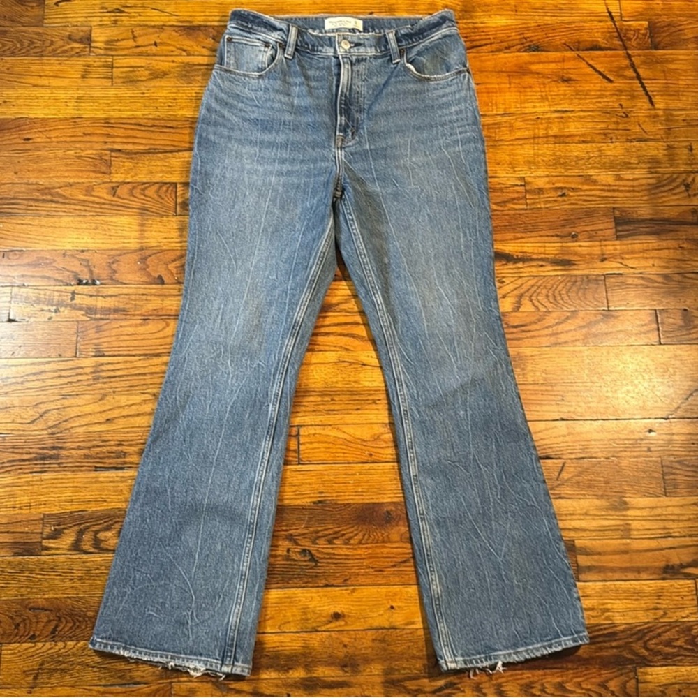 Abercrombie & Fitch Vintage Flare Jean